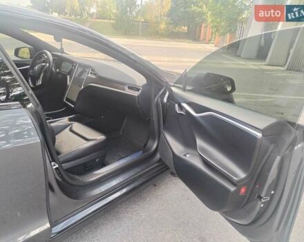 Сірий Тесла Модель С, об'ємом двигуна 0 л та пробігом 96 тис. км за 18000 $, фото 17 на Automoto.ua