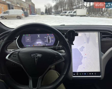 Серый Тесла Модель С, объемом двигателя 0 л и пробегом 184 тыс. км за 16500 $, фото 16 на Automoto.ua