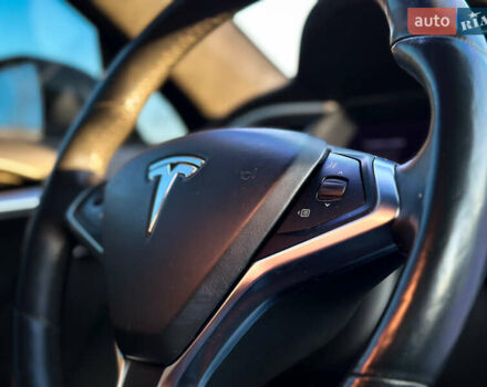 Сірий Тесла Модель С, об'ємом двигуна 0 л та пробігом 102 тис. км за 20750 $, фото 13 на Automoto.ua