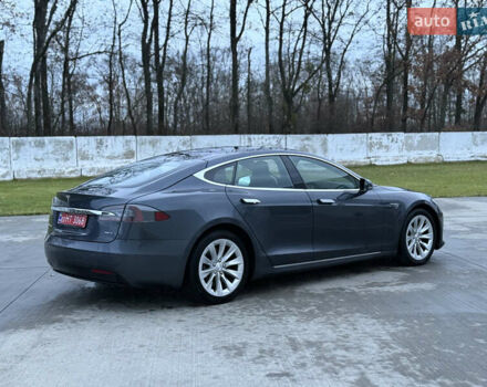 Серый Тесла Модель С, объемом двигателя 0 л и пробегом 300 тыс. км за 14700 $, фото 7 на Automoto.ua