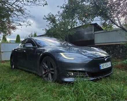 Серый Тесла Модель С, объемом двигателя 0 л и пробегом 170 тыс. км за 18300 $, фото 17 на Automoto.ua