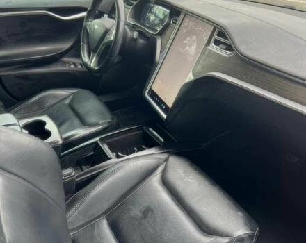 Серый Тесла Модель С, объемом двигателя 0 л и пробегом 73 тыс. км за 10000 $, фото 8 на Automoto.ua