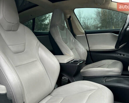 Сірий Тесла Модель С, об'ємом двигуна 0 л та пробігом 150 тис. км за 20999 $, фото 16 на Automoto.ua