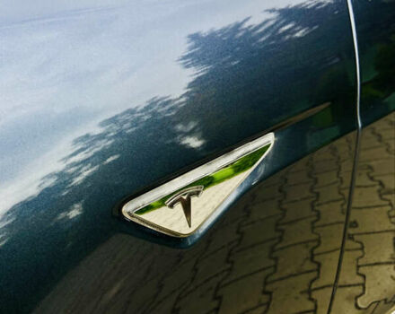 Тесла Модель С 2016 у Луцьку на Automoto.ua Сірий Тесла Модель С, об'ємом двигуна 0 л та пробігом 190 тис. км за 15500 $, фото 5 на Automoto.ua