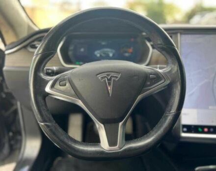 Серый Тесла Модель С, объемом двигателя 0 л и пробегом 73 тыс. км за 10000 $, фото 6 на Automoto.ua