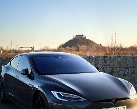 Сірий Тесла Модель С, об'ємом двигуна 0 л та пробігом 102 тис. км за 20750 $, фото 8 на Automoto.ua