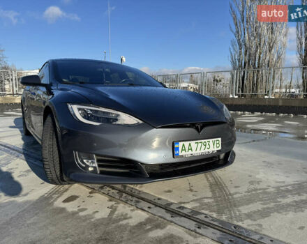 Серый Тесла Модель С, объемом двигателя 0 л и пробегом 116 тыс. км за 20500 $, фото 4 на Automoto.ua