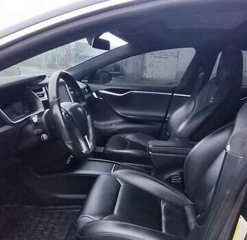 Серый Тесла Модель С, объемом двигателя 0 л и пробегом 226 тыс. км за 14800 $, фото 55 на Automoto.ua