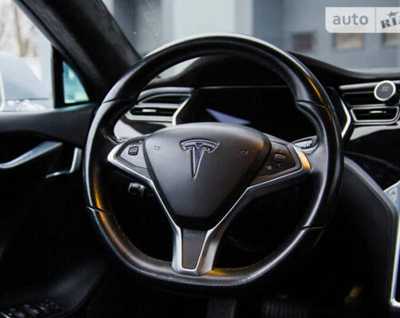 Серый Тесла Модель С, объемом двигателя 0 л и пробегом 141 тыс. км за 24999 $, фото 15 на Automoto.ua