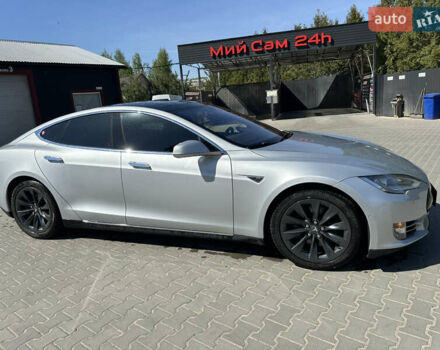 Серый Тесла Модель С, объемом двигателя 0 л и пробегом 190 тыс. км за 14900 $, фото 5 на Automoto.ua