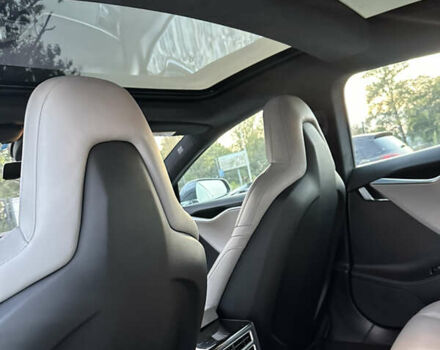 Серый Тесла Модель С, объемом двигателя 0 л и пробегом 168 тыс. км за 16200 $, фото 36 на Automoto.ua