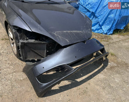 Серый Тесла Модель С, объемом двигателя 0 л и пробегом 165 тыс. км за 15500 $, фото 10 на Automoto.ua