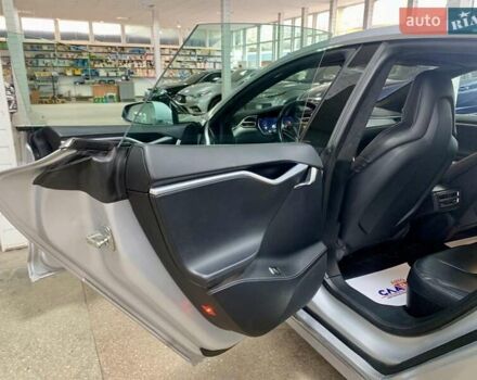 Сірий Тесла Модель С, об'ємом двигуна 0 л та пробігом 160 тис. км за 20790 $, фото 26 на Automoto.ua