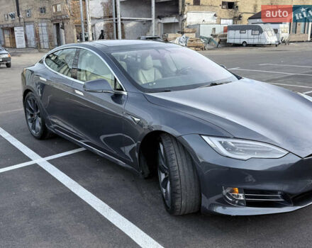 Серый Тесла Модель С, объемом двигателя 0 л и пробегом 141 тыс. км за 19000 $, фото 2 на Automoto.ua