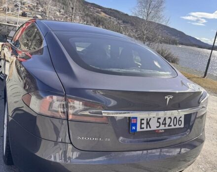Серый Тесла Модель С, объемом двигателя 0 л и пробегом 141 тыс. км за 21000 $, фото 30 на Automoto.ua
