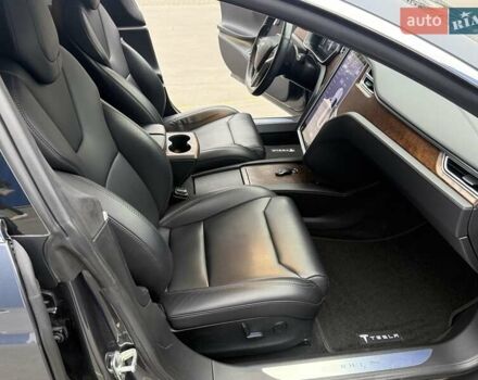 Серый Тесла Модель С, объемом двигателя 0 л и пробегом 111 тыс. км за 20500 $, фото 47 на Automoto.ua