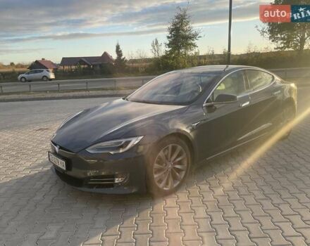 Серый Тесла Модель С, объемом двигателя 0 л и пробегом 99 тыс. км за 18000 $, фото 5 на Automoto.ua