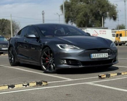 Серый Тесла Модель С, объемом двигателя 0 л и пробегом 107 тыс. км за 22500 $, фото 1 на Automoto.ua