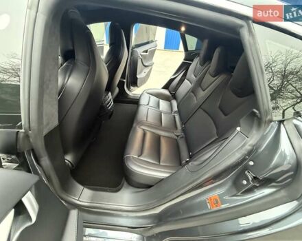 Серый Тесла Модель С, объемом двигателя 0 л и пробегом 111 тыс. км за 20500 $, фото 52 на Automoto.ua