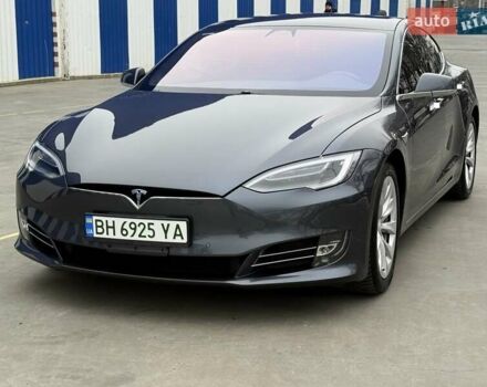 Серый Тесла Модель С, объемом двигателя 0 л и пробегом 111 тыс. км за 20500 $, фото 3 на Automoto.ua
