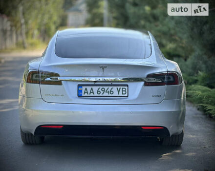 Серый Тесла Модель С, объемом двигателя 0 л и пробегом 83 тыс. км за 22000 $, фото 11 на Automoto.ua