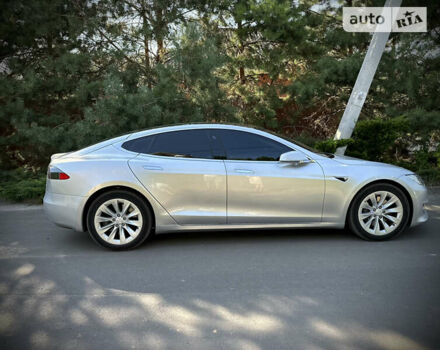 Серый Тесла Модель С, объемом двигателя 0 л и пробегом 83 тыс. км за 22000 $, фото 18 на Automoto.ua