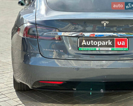 Серый Тесла Модель С, объемом двигателя 0 л и пробегом 50 тыс. км за 19230 $, фото 9 на Automoto.ua