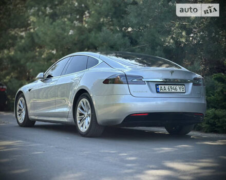 Серый Тесла Модель С, объемом двигателя 0 л и пробегом 83 тыс. км за 22000 $, фото 9 на Automoto.ua