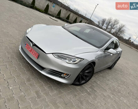 Серый Тесла Модель С, объемом двигателя 0 л и пробегом 128 тыс. км за 18300 $, фото 3 на Automoto.ua
