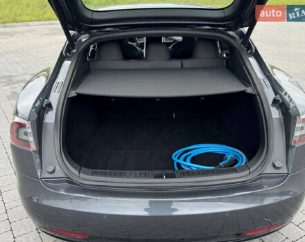 Серый Тесла Модель С, объемом двигателя 0 л и пробегом 161 тыс. км за 16700 $, фото 11 на Automoto.ua