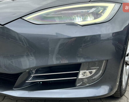 Серый Тесла Модель С, объемом двигателя 0 л и пробегом 150 тыс. км за 18500 $, фото 27 на Automoto.ua