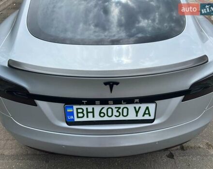 Серый Тесла Модель С, объемом двигателя 0 л и пробегом 130 тыс. км за 22999 $, фото 25 на Automoto.ua