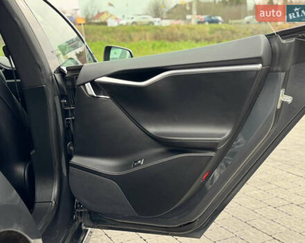 Серый Тесла Модель С, объемом двигателя 0 л и пробегом 161 тыс. км за 16700 $, фото 30 на Automoto.ua