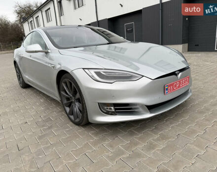 Серый Тесла Модель С, объемом двигателя 0 л и пробегом 128 тыс. км за 18300 $, фото 1 на Automoto.ua