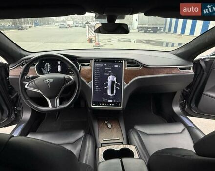 Серый Тесла Модель С, объемом двигателя 0 л и пробегом 111 тыс. км за 20500 $, фото 58 на Automoto.ua