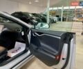 Сірий Тесла Модель С, об'ємом двигуна 0 л та пробігом 160 тис. км за 20790 $, фото 30 на Automoto.ua