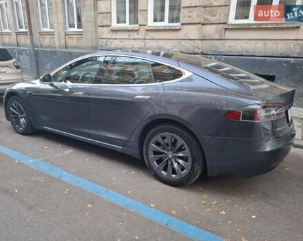 Серый Тесла Модель С, объемом двигателя 0 л и пробегом 202 тыс. км за 23000 $, фото 10 на Automoto.ua