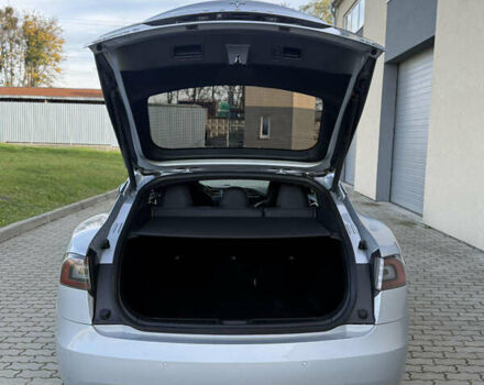 Серый Тесла Модель С, объемом двигателя 0 л и пробегом 132 тыс. км за 17200 $, фото 6 на Automoto.ua