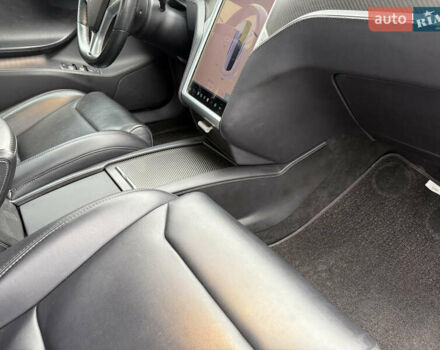 Серый Тесла Модель С, объемом двигателя 0 л и пробегом 128 тыс. км за 18300 $, фото 19 на Automoto.ua