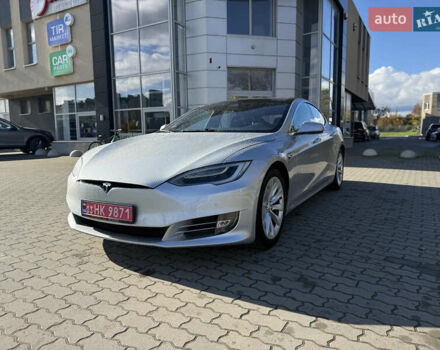Серый Тесла Модель С, объемом двигателя 0 л и пробегом 151 тыс. км за 17500 $, фото 2 на Automoto.ua