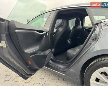 Серый Тесла Модель С, объемом двигателя 0 л и пробегом 161 тыс. км за 16700 $, фото 31 на Automoto.ua