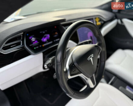 Серый Тесла Модель С, объемом двигателя 0 л и пробегом 141 тыс. км за 18350 $, фото 23 на Automoto.ua