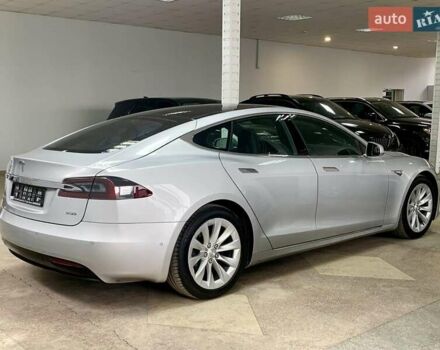 Сірий Тесла Модель С, об'ємом двигуна 0 л та пробігом 160 тис. км за 20790 $, фото 21 на Automoto.ua