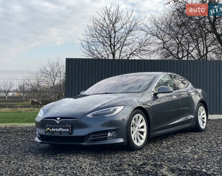Серый Тесла Модель С, объемом двигателя 0 л и пробегом 233 тыс. км за 16800 $, фото 78 на Automoto.ua