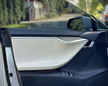 Серый Тесла Модель С, объемом двигателя 0 л и пробегом 83 тыс. км за 22000 $, фото 43 на Automoto.ua