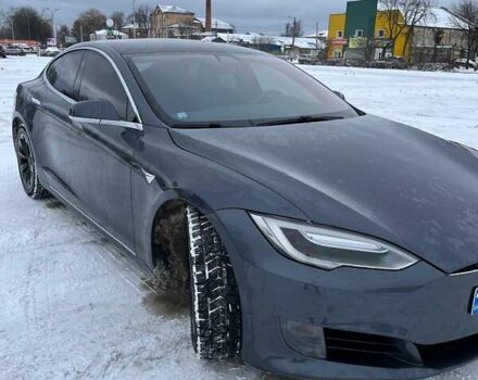 Серый Тесла Модель С, объемом двигателя 0 л и пробегом 192 тыс. км за 18000 $, фото 2 на Automoto.ua