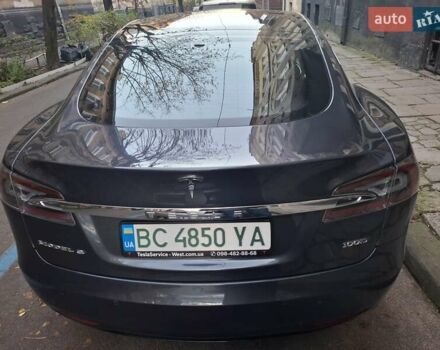 Серый Тесла Модель С, объемом двигателя 0 л и пробегом 202 тыс. км за 23000 $, фото 12 на Automoto.ua