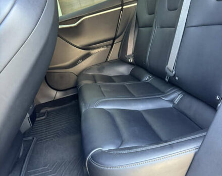 Серый Тесла Модель С, объемом двигателя 0 л и пробегом 135 тыс. км за 27500 $, фото 34 на Automoto.ua