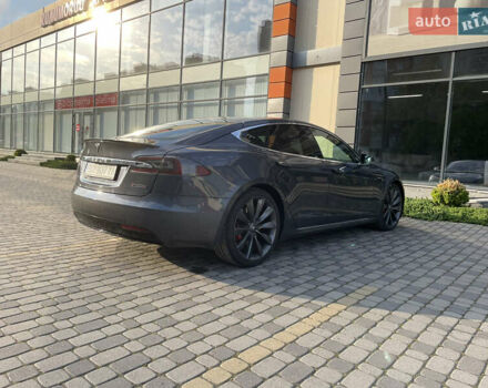 Тесла Модель С 2017 у Хмельницькому на Automoto.ua Сірий Тесла Модель С, об'ємом двигуна 0 л та пробігом 92 тис. км за 25888 $, фото 8 на Automoto.ua