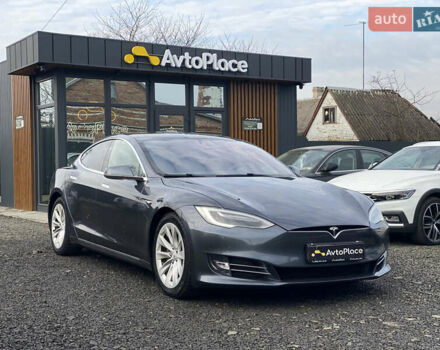 Серый Тесла Модель С, объемом двигателя 0 л и пробегом 233 тыс. км за 16800 $, фото 10 на Automoto.ua